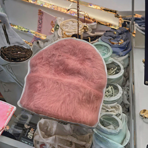 หมวกแฟชั่นฤดูหนาวขนกระต่ายแองโกร่าสำหรับผู้หญิงหมวกผ้ากำมะหยี่ปักด้วยมือหมวกผ้าทอหมวกบีนนี่อบอุ่นสำหรับเดินทาง - Product Image 2