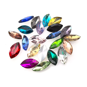 พลอยเทียมทรงตาม้า้านหลังแบนทำจากแก้วคริสตัลสีแดงใสดูหรูหรา - Product Image 2