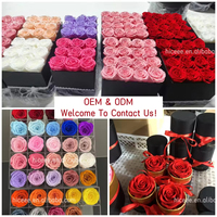 Roses stabilisées éternelles personnalisées avec logo dans une boîte ronde, carrée ou en forme de cœur pour un cadeau de fête des mères