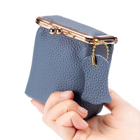 Dompet Lipstik Mini Kulit PU Tas Makeup Modis Elegan Dompet Koin Tempat Headphone Kunci Warna Solid Sederhana Penutupan Kancing