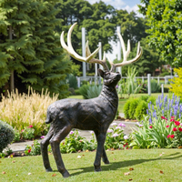 Statue de cerf en bronze grandeur nature d'animal de jardin en cuivre coulé durable pour l'extérieur à vendre