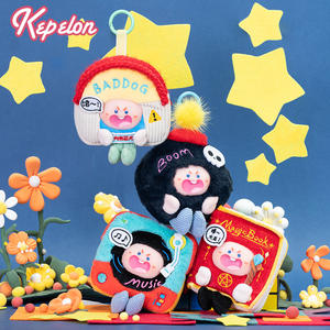 Superbe étui pour écouteurs en peluche PP coton super doux avec porte-monnaie lavé coquin maléfique conception de maison de chien anti-stress - Product Image 2