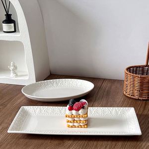 Services de table de Noël rétro en relief blancs en porcelaine fine écologique, assiettes de fête, assiettes à dessert, vaisselle occidentale - Product Image 4