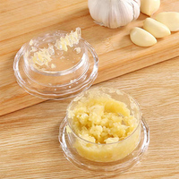 Multifunctionele gember-knoflook draaibare doos Plastic doos Knoflookpersdoos Knoflookknijper Keukenhulpaccessoires