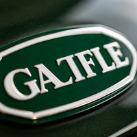 Plaque ovale émaillée noire brillante économique pour l'identité de marque, anti-corrosion, pour mobilier d'intérieur et signalétique de logo automobile, support pour petites commandes d'essai