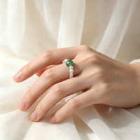 Süßwasserperlen-Stretchring mit grüner Achatperle, verstellbarer elastischer Perlen-Fingerring, eleganter stapelbarer Schmuck