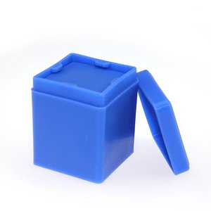 Boîte de 60 feuilles de tissu non tissé dentaire bleu, conteneur de distribution de gaze moulé par injection pour soins bucco-dentaires - Product Image 1
