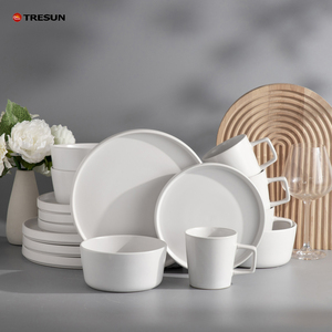 Factory Wholesale High-quality European-style Exquisite 16-piece Black Porcelain Dinnerware <b>Set</b> Matte Stoneware Plate <b>Set</b> - Product Image 6