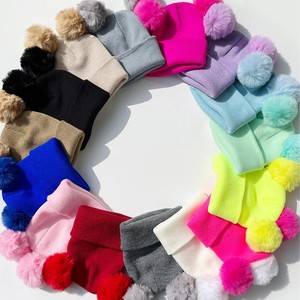 <span class=keywords><strong>Bonnet</strong></span> d'hiver personnalisé en tricot jacquard acrylique pour enfants, filles et garçons, avec double <span class=keywords><strong>pompon</strong></span>, idéal pour l'extérieur - Product Image 1