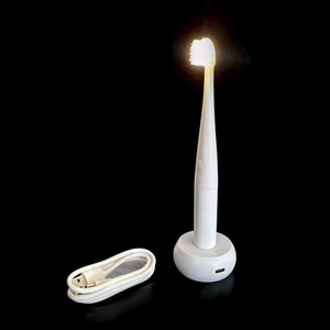 <span class=keywords><strong>Spazzolino</strong></span> da denti per bambini con luce LED bianca per illuminare la cavità orale, pulizia precisa e prevenzione della carie. - Product Image 4