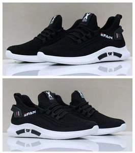 Scarpe da ginnastica sportive da uomo, nuove, alla moda, traspiranti, casual, con tomaia in mesh, rialzate, tinta unita, per tutte le stagioni - Product Image 4