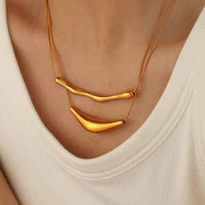 Collar de Acero Inoxidable con Colgante Geométrico en Forma de U, Estilo Minimalista Europeo Americano, Diseño de Arco Irregular en Tono Dorado y Plateado - Product Image 3