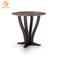 Table basse ronde de luxe moderne avec cadre doré - Idéale pour les salons contemporains, avec une touche de marbre
