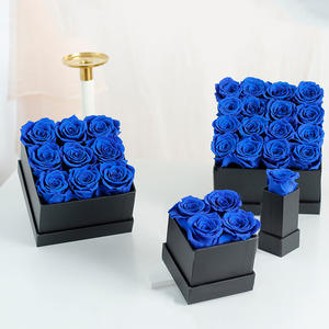Scatola Quadrata di Rose Stabilizzate - Lunga Durata 3-5 Anni, Colori e Logo Personalizzabili, <span class=keywords><strong>Regali</strong></span> per <span class=keywords><strong>San</strong></span> <span class=keywords><strong>Valentino</strong></span>, Natale, Compleanno, Laurea per <span class=keywords><strong>Lei</strong></span> - Product Image 5