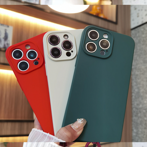 Custodia per telefono con cordino a tracolla regolabile per 16 15 14 <span class=keywords><strong>13</strong></span> 12 11 <span class=keywords><strong>Pro</strong></span> <span class=keywords><strong>Max</strong></span> 16Pro puntuale con foro per <span class=keywords><strong>fotocamera</strong></span> placcato in Silicone - Product Image 4