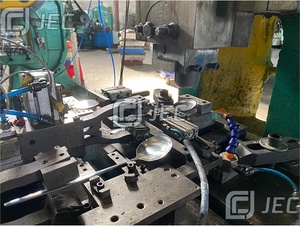 Gran oferta manipulador Industrial <span class=keywords><strong>precio</strong></span> <span class=keywords><strong>Robot</strong></span> manipulador para prensa hidráulica para punzonado <span class=keywords><strong>de</strong></span> Metal JEC máquina <span class=keywords><strong>de</strong></span> alimentación automática - Product Image 6