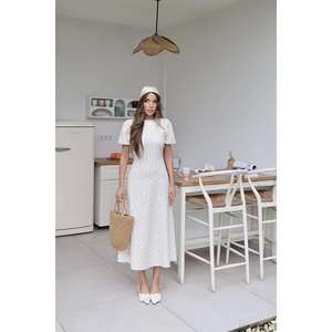 Elegante Vestido Estampado Floral con Corte Evase, Cuello Redondo, Cintura Natural, Tejido Transpirable, para Uso Diario Informal - Product Image 5