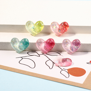 Miniaturas de Corazones en Resina con Degradado, Accesorios para Hacer Joyería, Horquillas, Broches, Manualidades, Fundas para Móviles, Imanes para Refrigerador - Product Image 1