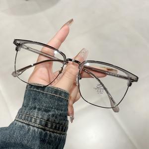 Lunettes de vue rectangulaires TR 31157 unisexes, monture moyenne, verres PC anti-lumière bleue pour hommes et femmes - Product Image 2