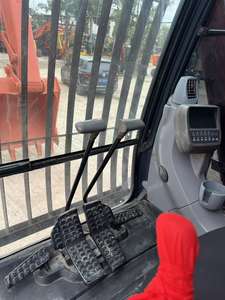 Hitachi เครื่องจักรก่อสร้าง ZAXIS200ใช้ Excavator20Tons ขนาดเล็ก ZAXIS200ใหม่90% รถตักตีนตะขาบมีรถ - Product Image 3