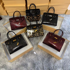 กระเป๋าถือเดินทางแบบเรียบง่าย กระเป๋าสะพายไหล่ผู้หญิง กระเป๋าถือหรูหราสำหรับผู้หญิง ขายส่ง - Product Image 5