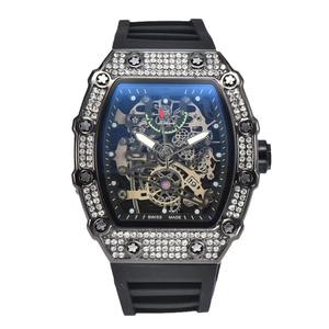 Montre à Quartz Homme en Alliage et Silicone, Modèle Star Barrel, Diamant Richar, Tendance et Personnalisée, Vente en Gros Transfrontalière - Product Image 5