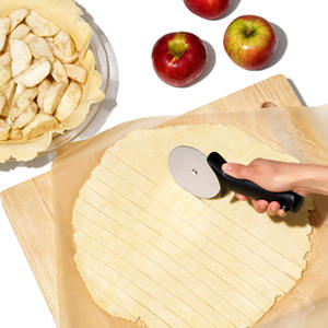 Ruota per Tagliare la Pizza con Presa Sicura - Product Image 1