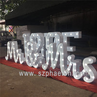 Décoration de scène de mariage, lettres lumineuses Mr & Mrs, lumières LED