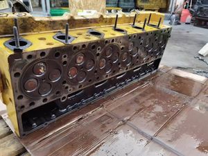 2362535 3590936 9C0167 3243886 10R7689 1051708 1166859 1103270 1291910 1352910 Assemblage de culasse du moteur bulldozer - Product Image 6