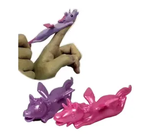 Mainan Terbang Ketapel Jari Unicorn Meregang, Mainan Pengeluaran Hewan TPR untuk Anak-anak