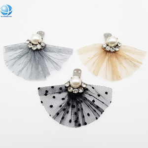 Vỏ sò vải Saree ngọc trai Rhinestone giày có thể tháo rời clip cho phụ nữ cô gái Giày cao gót Dép trang trí phụ kiện - Product Image 2