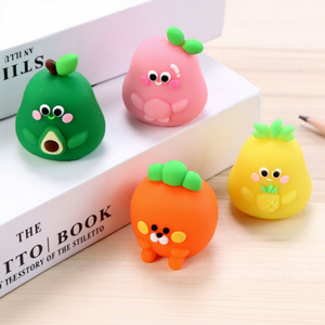 Soododo Adorable Mini <span class=keywords><strong>taille</strong></span>-<span class=keywords><strong>crayon</strong></span> en caoutchouc souple en PVC mignon ananas avocat formes en plastique Mini <span class=keywords><strong>crayon</strong></span> en caoutchouc souple en PVC - Product Image 3