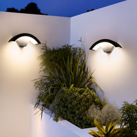 Lampe murale extérieure LED moderne en forme de croissant de lune, 18W, IP65, étanche, en alliage d'aluminium, garantie 2 ans, 6000K, angle de faisceau 150°