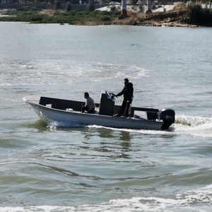 <span class=keywords><strong>Bateau</strong></span> en fibre de verre de 18 pieds pour l'aventure en haute mer Coque robuste Résistant à la corrosion Idéal pour les sorties d'une journée en <span class=keywords><strong>eau</strong></span> salée et les escapades de week-end - Product Image 5
