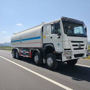 Nuevo <span class=keywords><strong>Camión</strong></span> Cisterna de Agua HOWO 8x4 de 25000L, Euro 5, Automático, 25-30T GVW, Gran Oferta - Product Image 3