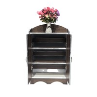 Meuble à chaussures moderne en bois pour intérieur, avec portes doubles et garniture argentée, rangement multi-niveaux pour salons/salles à manger