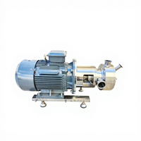Pompe auto-amorçante de mélange et de dissolvant pour poudre et eau