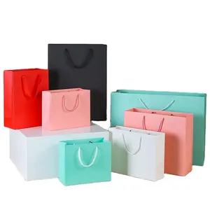 चीन कारखाने सस्ते लक्जरी कागज शॉपिंग बैग पैकिंग, पेपर बैग के लिए सौंदर्य उत्पादों, पर्यावरण के अनुकूल ब्राउन खरीदारी पेपर बैग