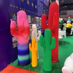 Hecho a medida al aire libre diseño moderno Italia moda centro comercial decoración fibra de vidrio <span class=keywords><strong>Cactus</strong></span> escultura <span class=keywords><strong>candelabro</strong></span> árbol escultura - Product Image 4