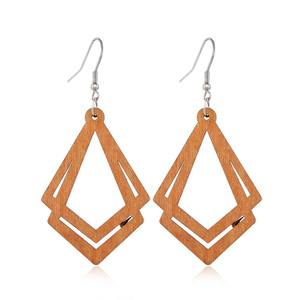 Pendientes africanos huecos de madera bohemios pendientes de estilo étnico ligeros pendientes de gota redondos de flor de madera hueca Vintage - Product Image 5