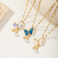 Collier pendentif papillon doré étincelant Erene avec perle et ailes irisées turquoise pavé, bijou fantaisie pour femme, cadeau