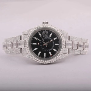 Unique Design Luxury Diamond Plane Watch Fashionable Men Wrist Watch Watch for Daily Wear Available In Bulk Quantity - Product Image 4