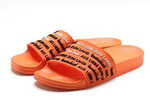 Xsheng Fabriek Prijs Effen Slippers Groothandel Pu Super Zachte Zool Strand Glijbaan Sandaal Hoge Kwaliteit Premium Aangepaste Dia 'S Met Logo