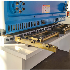 Cisaille hydraulique QC11K-16*1600 pour tôles d'aluminium avec composants essentiels du système E21S - Product Image 4