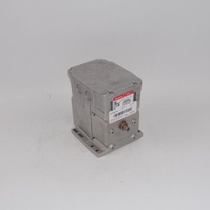 Actionneur de registre Honeywell M7284Q1106 17 Nm électrique avec interrupteur auxiliaire intégré, montage au sol, en aluminium - Product Image 2