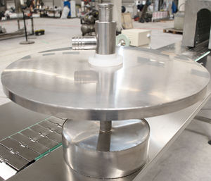 เครื่องบรรจุขวดแบบกึ่งอัตโนมัติสำหรับไวน์ เบียร์ นม ของเหลว บรรจุขวดแก้ว ขวดพลาสติก  แบบโรตารี่  12/14/18 หัวฉีด - Product Image 4