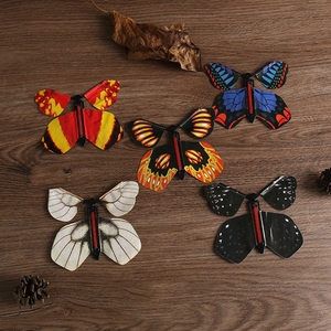 Mariposa Mágica Voladora Artificial con Banda Elástica, Trucos de Magia, Cambio de Manos, Broma Divertida, Regalo Sorpresa Místico y Divertido - Product Image 2