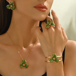 European American Export Korean Style Simple Niche Design Oil-Drip Three-Petal Flower <strong>Earrings</strong> Necklace Vacation Style Set Alloy - Product Image 1