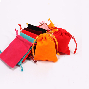 Bolsa de Terciopelo Multicolor con Cordón, Bolsa Pequeña de Terciopelo con Logotipo Personalizado, Bolsa de Almacenamiento para Joyas, Recuerdos de Boda, Regalos - Product Image 5