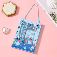 Ensemble de papeterie 2026 au design adorable de dessins animés Stitch, Mickey et Princesse, fournitures scolaires pour enfants, taille-crayon, vente en gros